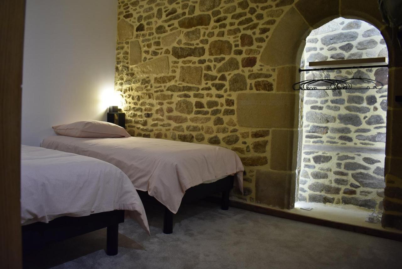 Le Duclos, Appartement Rez-De-Jardin Dinan Centre المظهر الخارجي الصورة