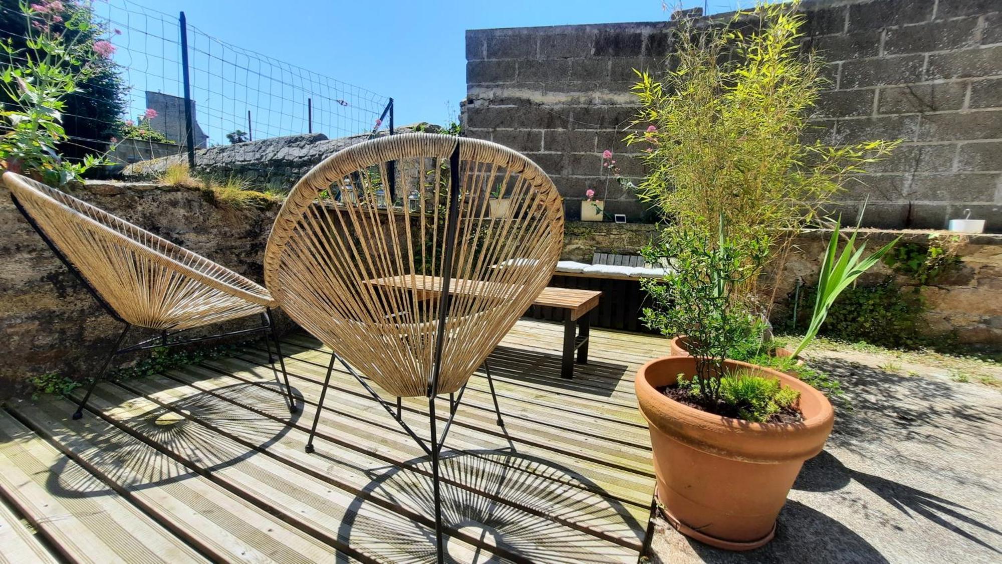 Le Duclos, Appartement Rez-De-Jardin Dinan Centre المظهر الخارجي الصورة